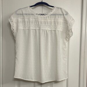 Elegant White Lace Women's Top NWOT Never Worn